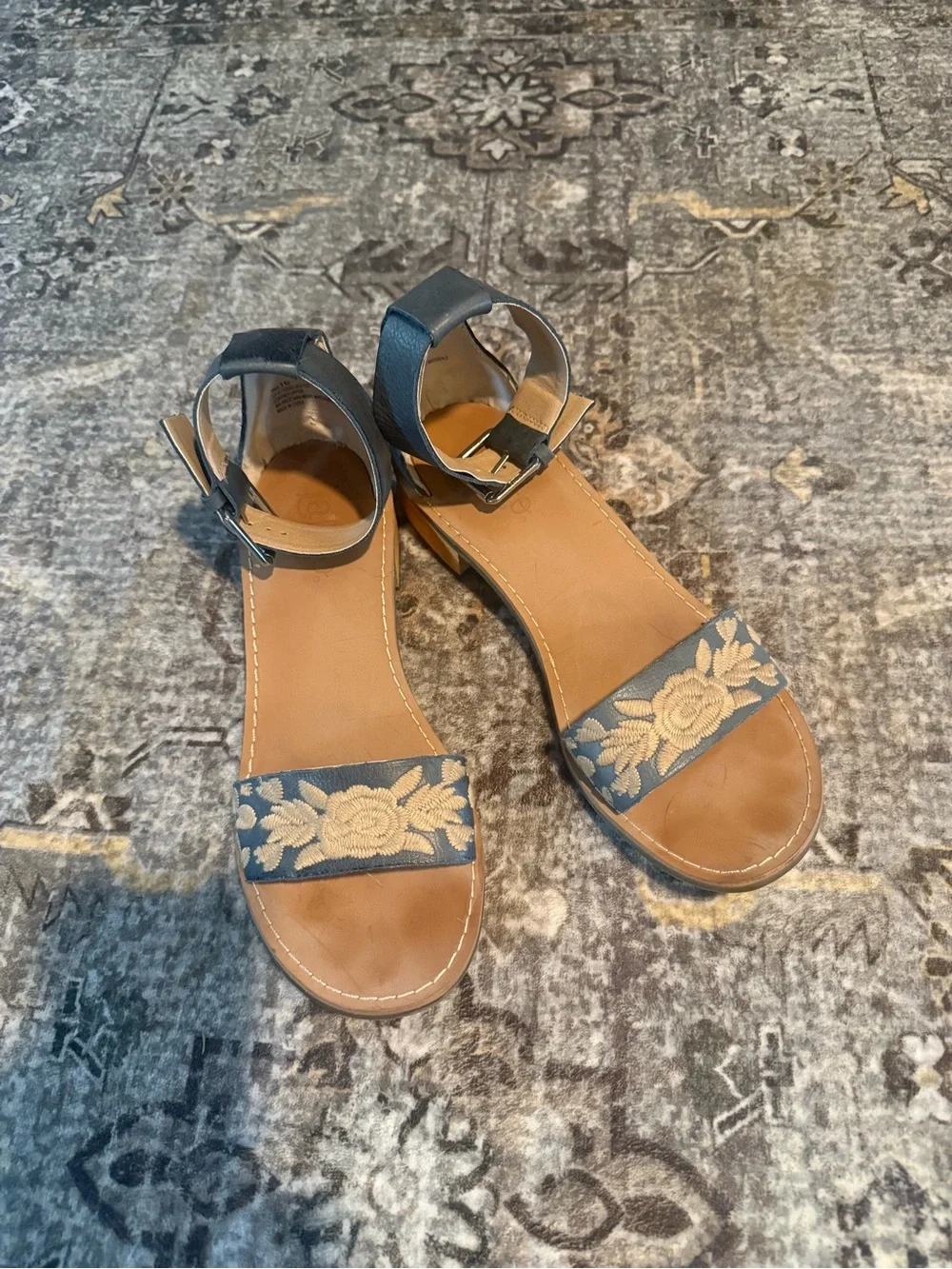 👡 Latigo Women’s Floral Embroidered Sandals in Denim Blue Leather Size 11